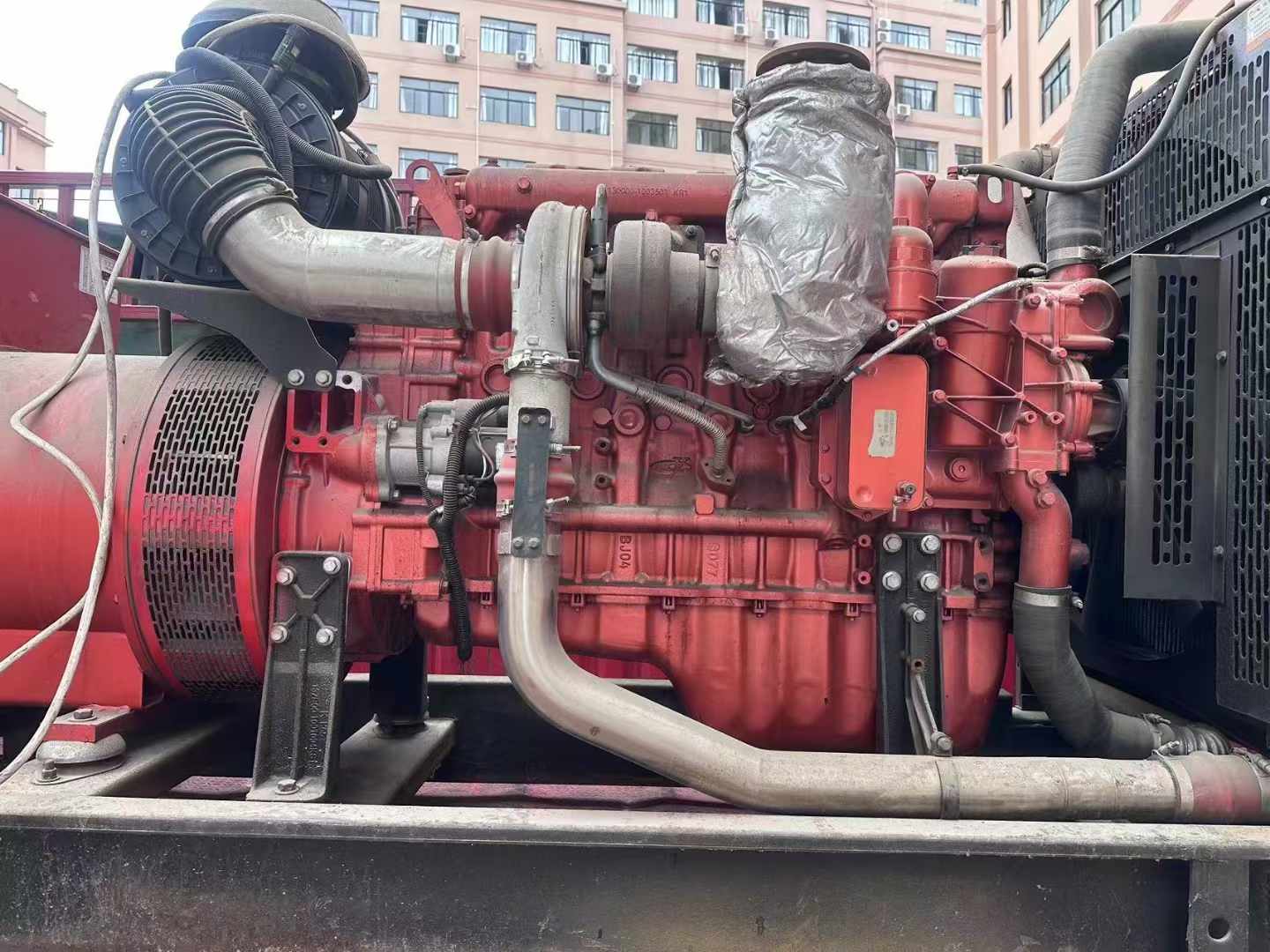建华如何选择适合 600kW 柴油发电机组的过载保护器？